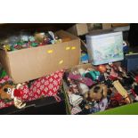 A QUANTITY OF CHILDREN'S TOYS ETC TOGETHER WITH A TRAY OF CONTINENTAL STYLE DOLLS