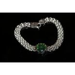 A FOREST GREEN QUARTZ AND SILVER BRACELET, the quartz measures approx 12 mm by 12 mm with 13.8g of