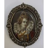 A LATE 18TH / EARLY 19TH CENTURY OVAL PORTRAIT MINIATURE OF A LADY IN A TUDOR DRESS, in white