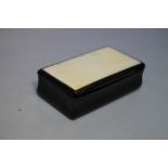 A LATE 19TH CENTURY RECTANGULAR SNUFF BOX WITH IVORY LID, W 6.5 cm