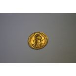 A ROMAN GOLD SOLIDUS - CONSTANTIUS 2ND, approx weight 4.3g