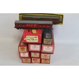 A COLLECTION OF THIRTEEN BOXED AND LOOSE HORNBY DUBLO CARRIAGES ETC, to include open corridor coach