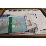 A QUANTITY OF BRITISH AND WORLDWIDE STAMPS to include a Lincoln stamp album