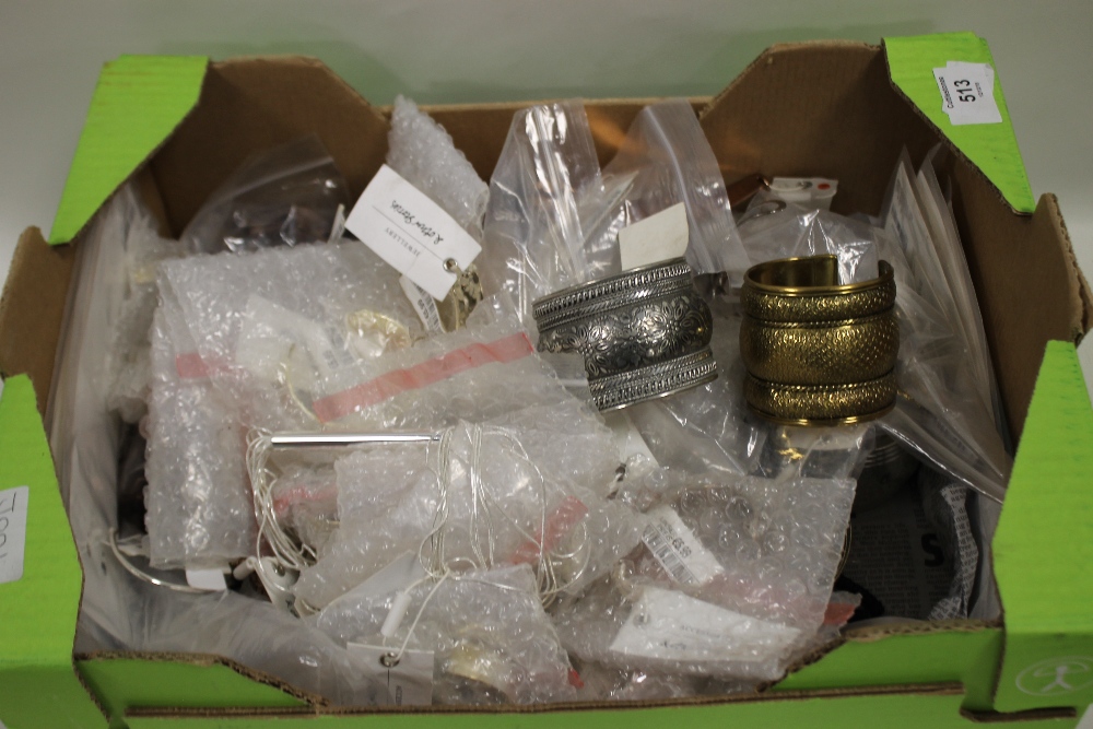 A TRAY OF MODERN COSTUME JEWELLERY