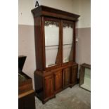 A VICTORIAN MAHOGANY GLAZED LIBRARY BOOKCASE OF SMALL PROPORTIONS - H 222 CM, W 139 CM