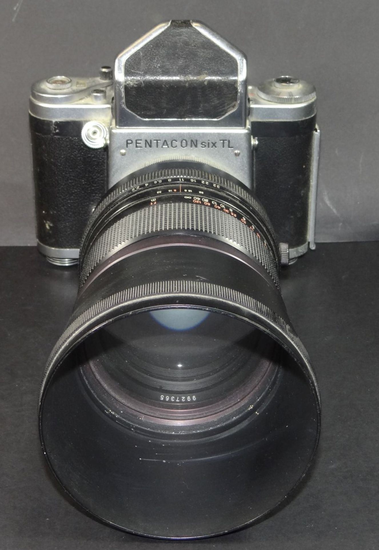 Pentacon TL six Spiegelreflex mit Carl Zeiss Tele, 1:2.8-180, Alters-u. Gebrauchsspuren - Bild 2 aus 7