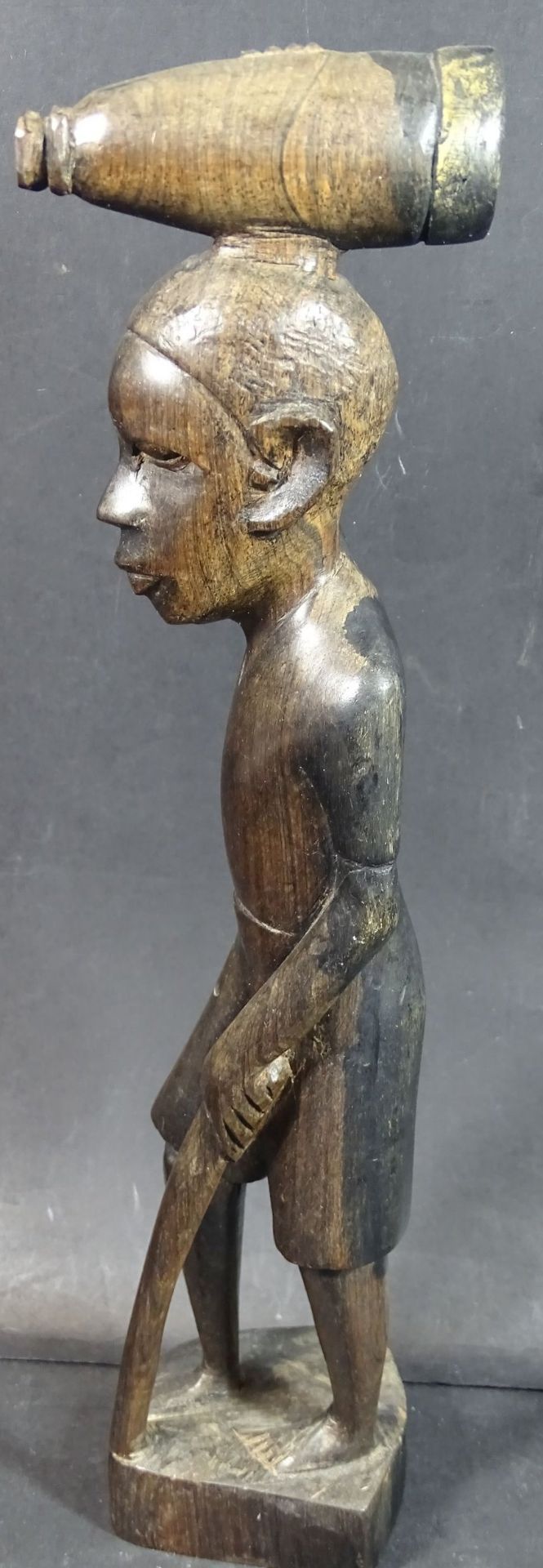 Hozschnitzerei, afrikan. Frau mit Kopflast, h-30 cm - Bild 2 aus 5