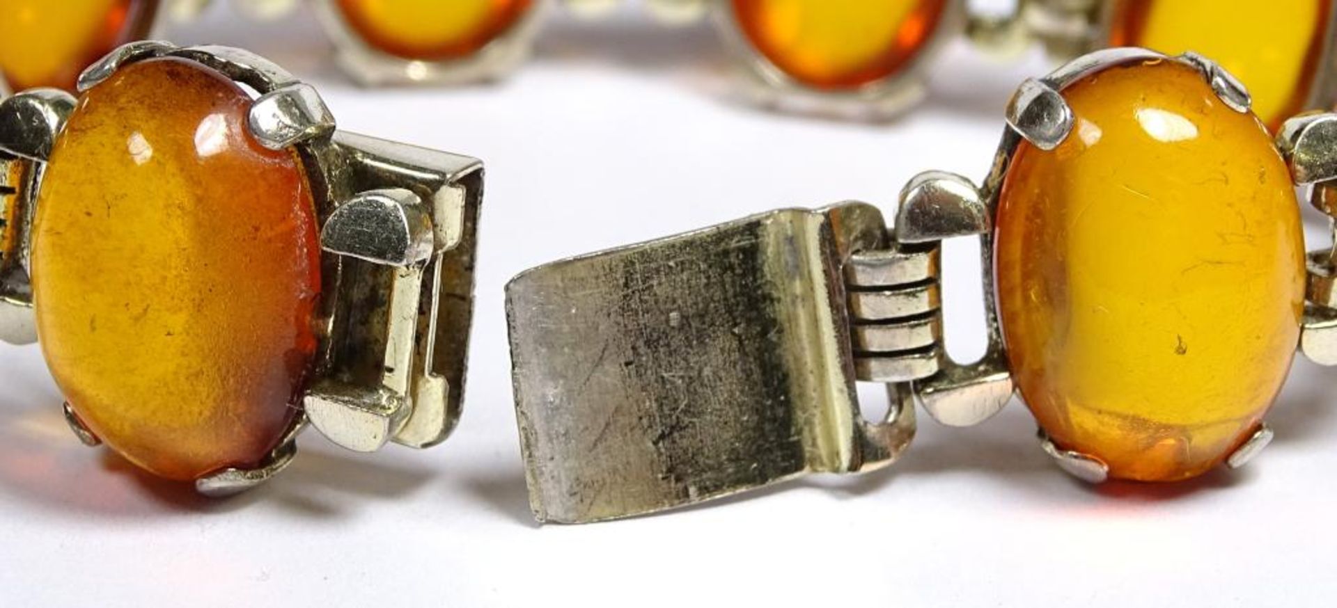 Armband,Silber (gepr.) mit Bernstein Cabochons,L-17,5cm,b-18mm,27,5gr.,Schließe defekt,ein Stück - Bild 4 aus 4