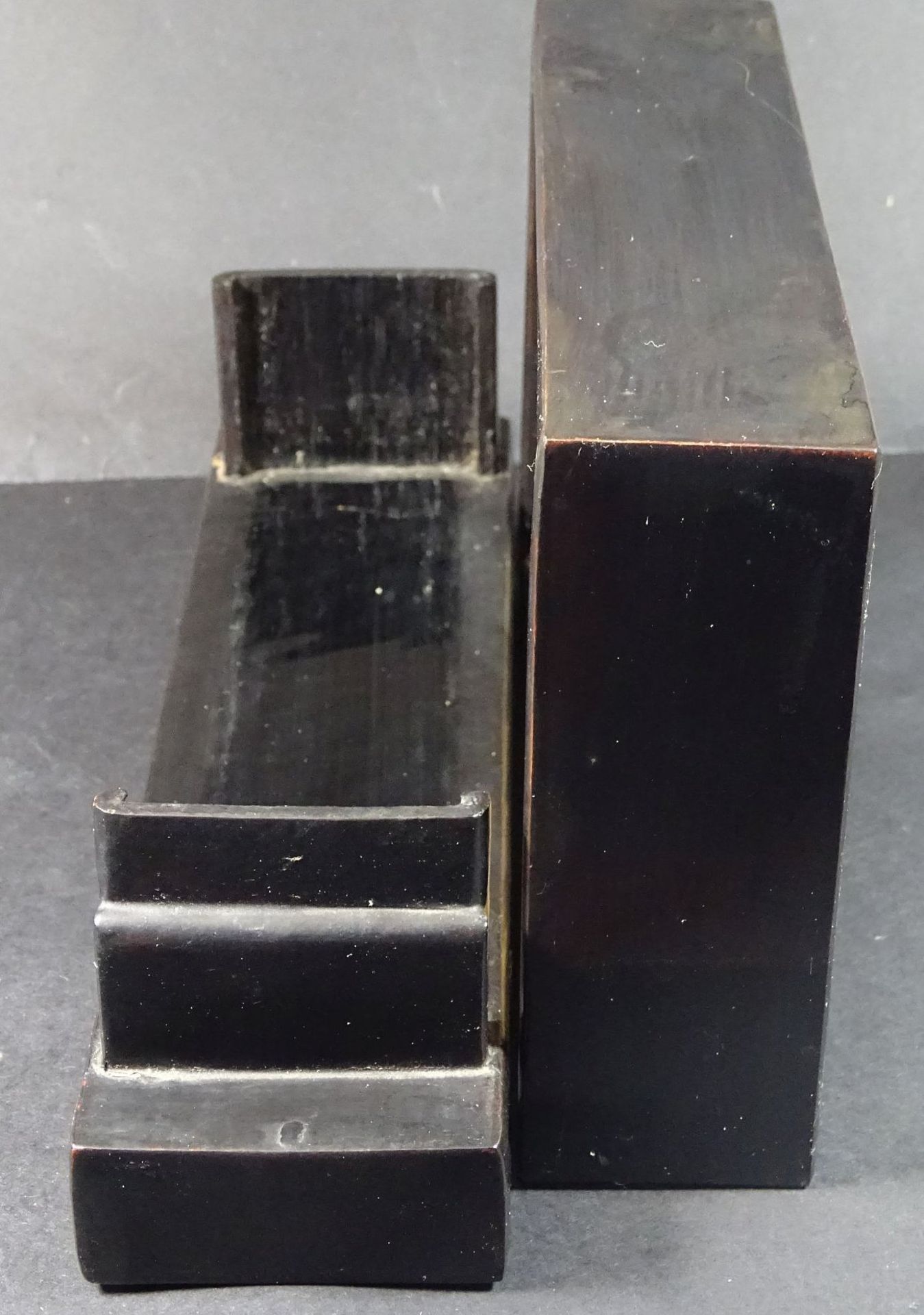 Korkschnitzerei in Glaskasten, China, H-15 cm, B-23 cm - Bild 4 aus 4