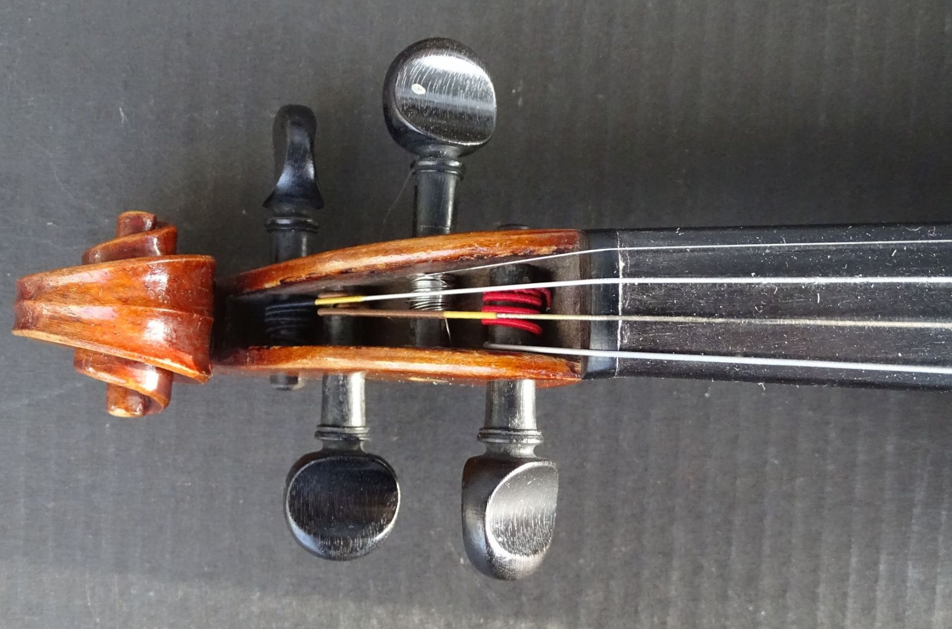 Geige mit Bogen in Koffer, L-55 cm, Gebrauchsspuren - Bild 5 aus 9