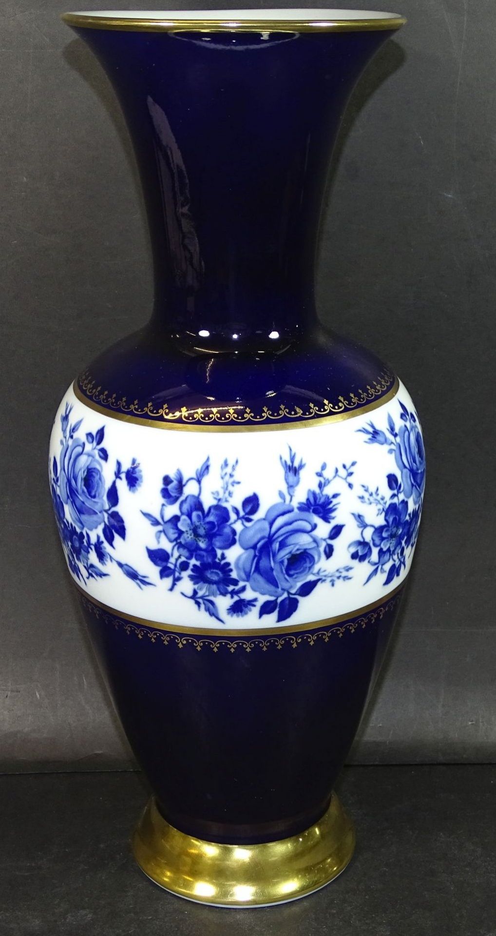 grosse Vase "Royal KPM", Kobalt/Golddekor, H-33 cm