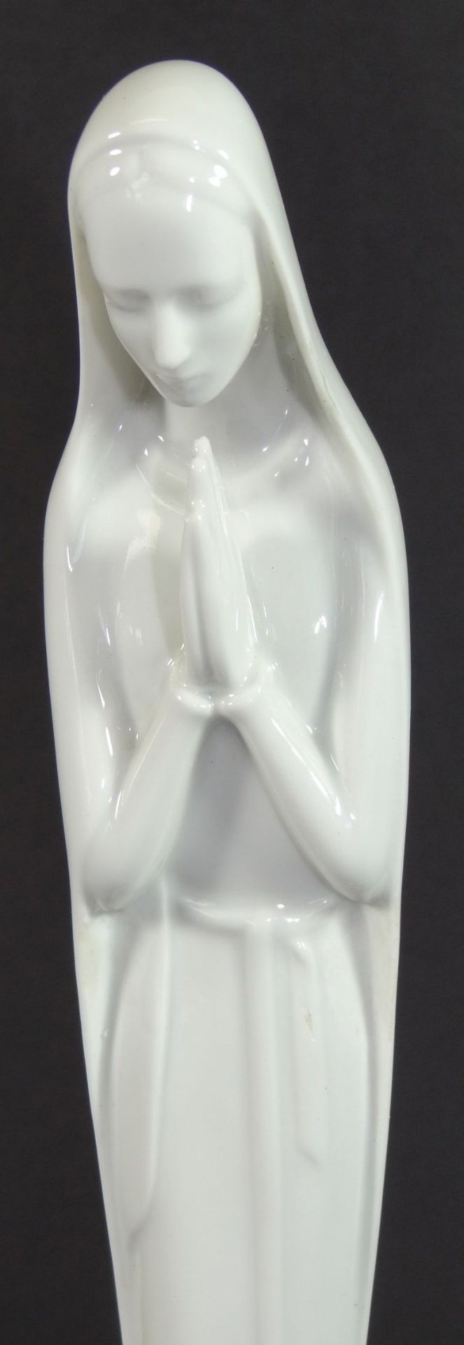 Porzellanfigur Rosenthal " Betende Madonna", Entwurf W. Stober, grüne Unterglasurmarke, Rosenthal - Bild 4 aus 6