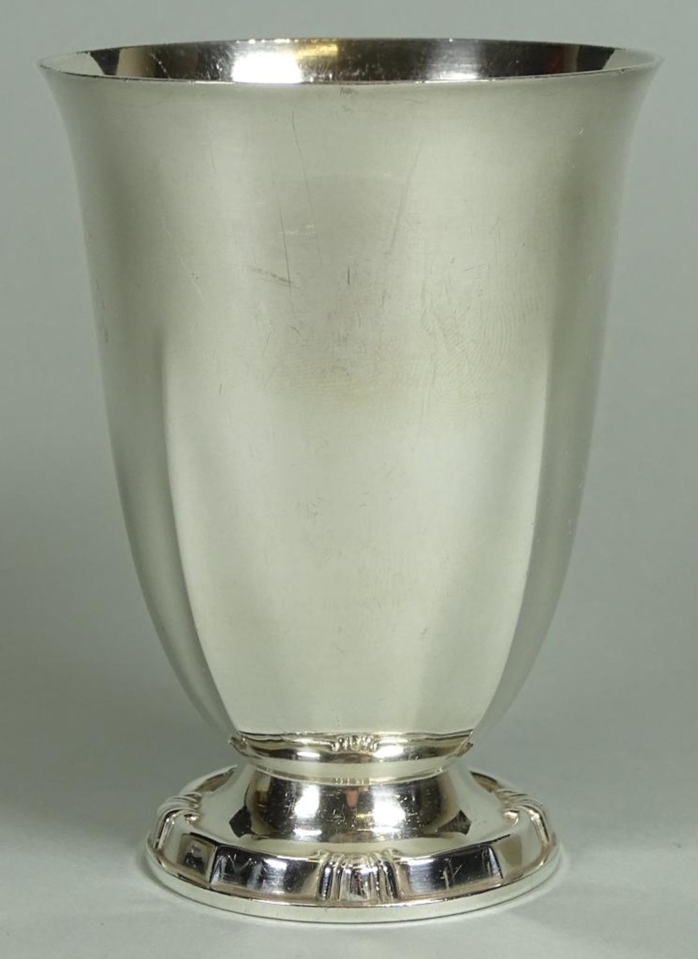 Fussbecher mit Ziermonogramm,800er Silber,H-8,8cm, 94,2gr. - Bild 3 aus 4