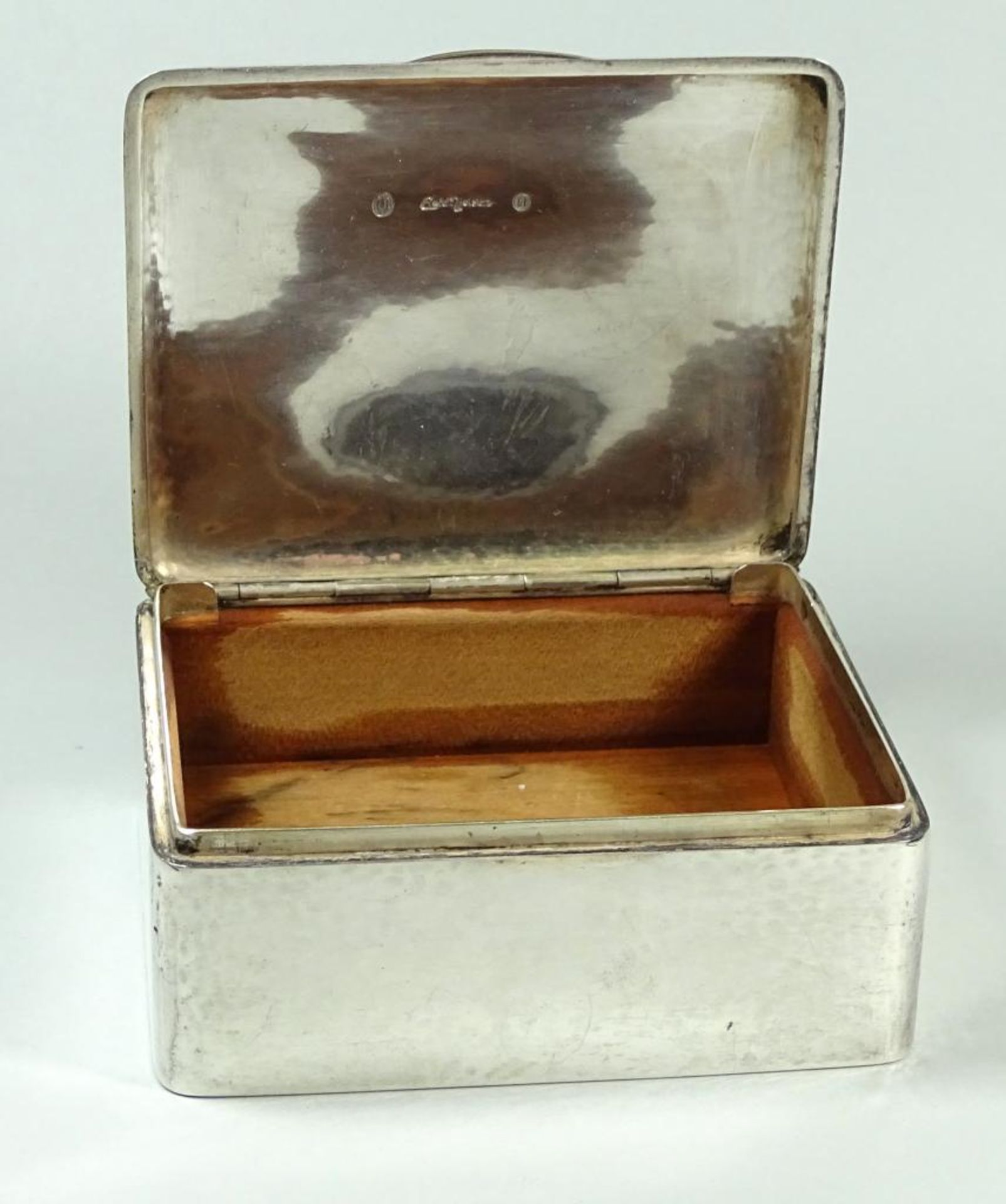 Zigaretten Dose von Evald Nielsen Dänemark,1927,330gr.,Hammerschlagdekor,H-4,5cm,11,5x9,2cm,1x Delle - Bild 3 aus 8