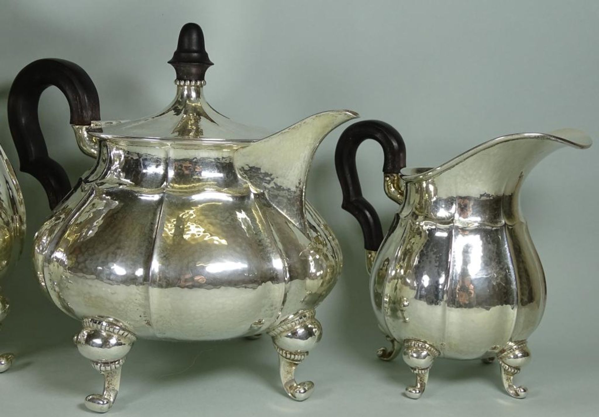 4 tlg.Kaffeekern,830er Silber, zus. 1776gr.,Kannen H- 17-25cm,Milch+Zucker H-10-15cm - Bild 2 aus 5
