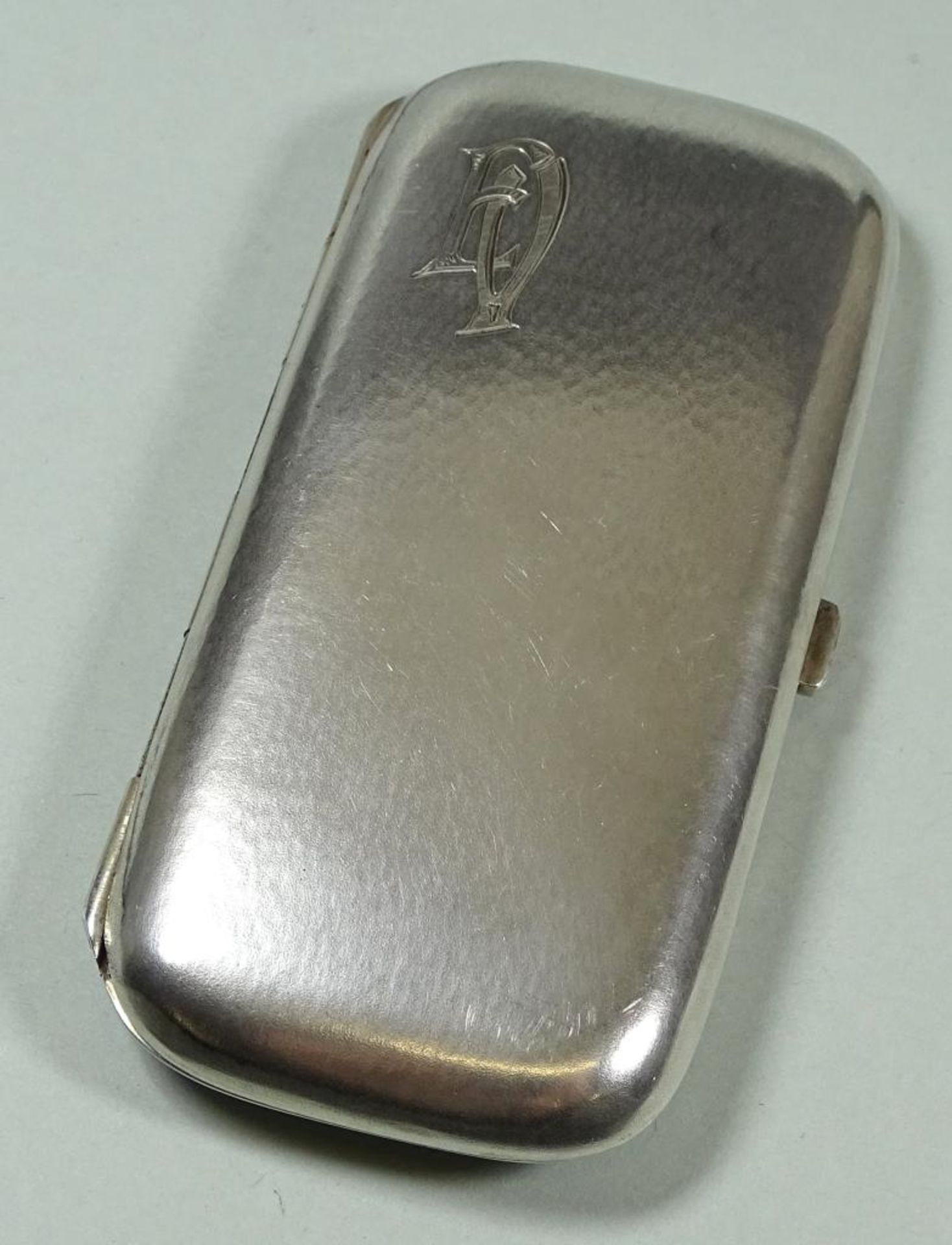 Schmale Zigaretten Dose,800er Silber,Hammerschlagdekor,Ziermonogramm, 51,4gr., 9,0x4,2cm