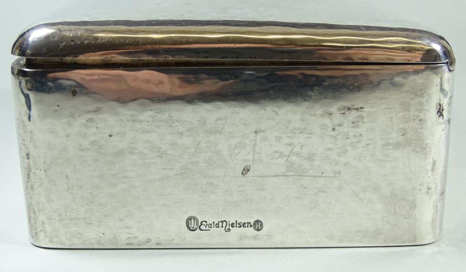 Zigaretten Dose von Evald Nielsen Dänemark,1927,330gr.,Hammerschlagdekor,H-4,5cm,11,5x9,2cm,1x Delle - Bild 5 aus 8
