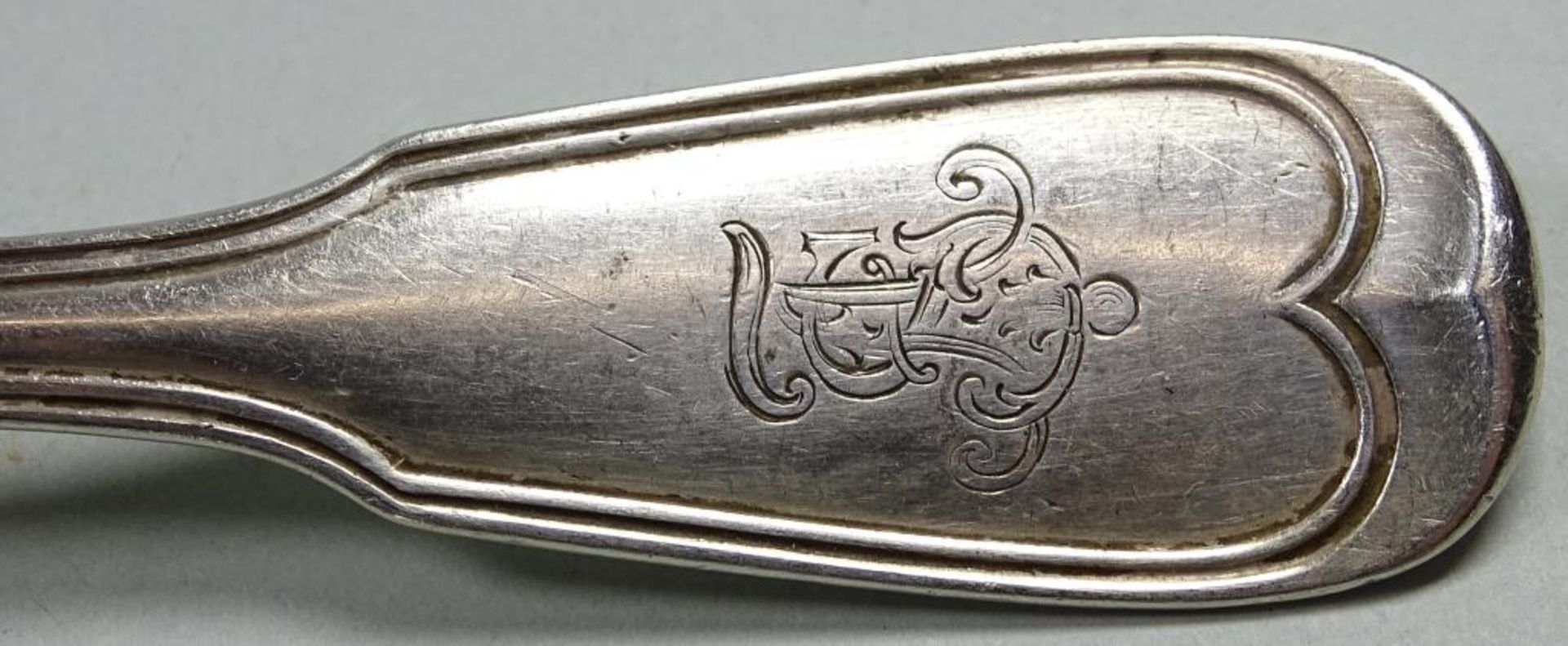 Zwei Esslöffel,Silber, ges.Gew. 121gr.L- 21,5cm,1x Augsburger Faden,Monogrammiert, 1x datiert 190 - Bild 7 aus 9