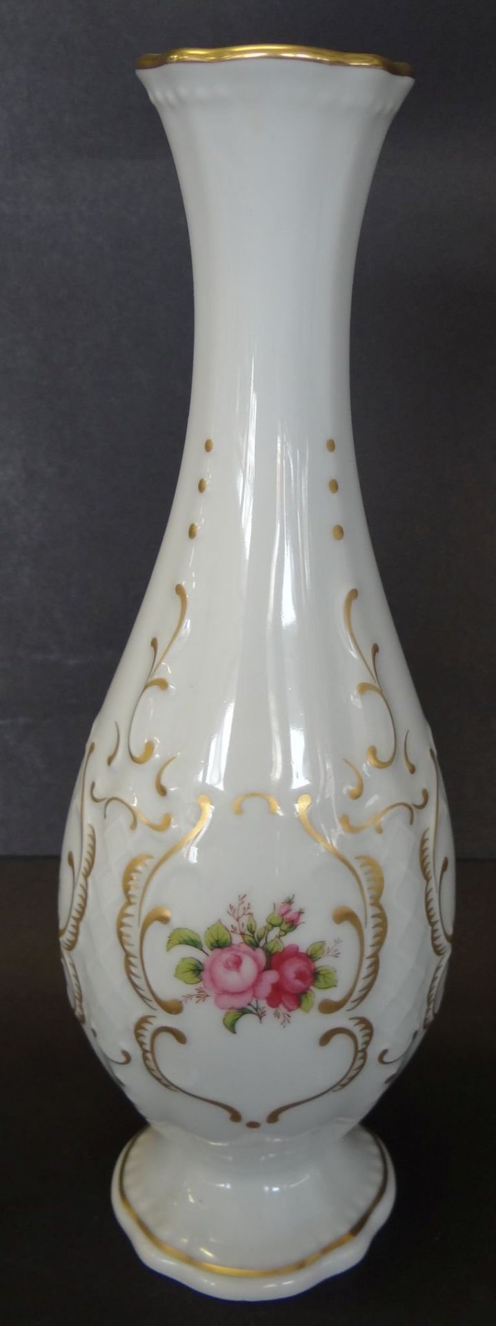 Vase "Seltmann-Weiden", Rosendekor mit Gold, H-22 cm - Bild 2 aus 4