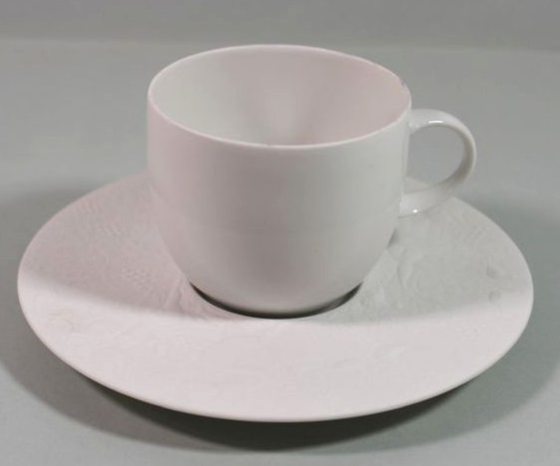 Tasse mit U.T., Rosenthal studio-line, Die Zauberflöte, Entw. Björn Wiinblad, Tase H-6,5cm