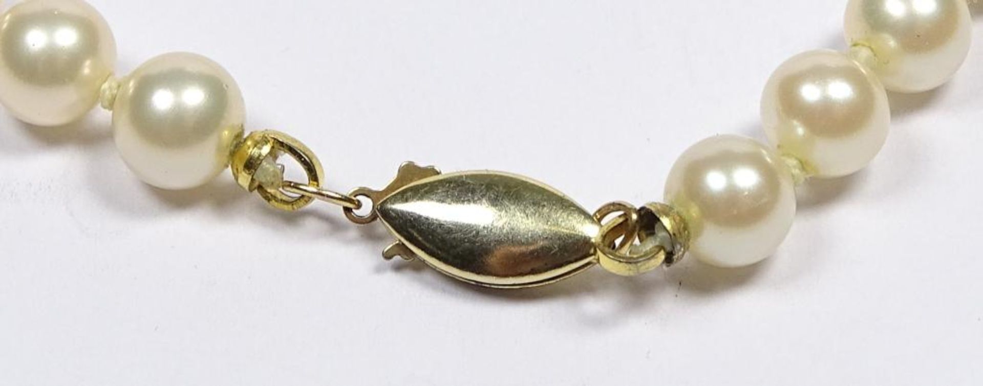 Akoya Perlen Halskette mit einer 585er GG Schließe,ca.L- 62cm,d-6,4-6,5m - Bild 2 aus 2