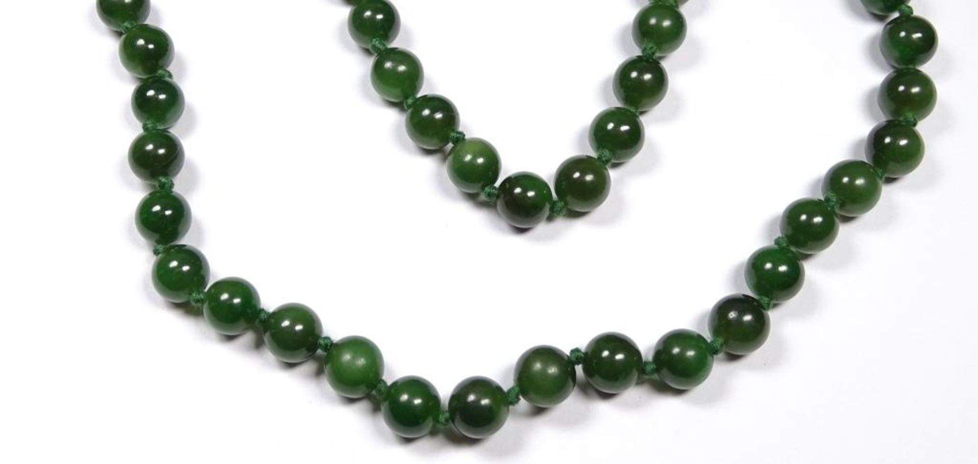Kugelförmige Halskette,Jade?,ca.L-84cm,74gr - Bild 2 aus 4