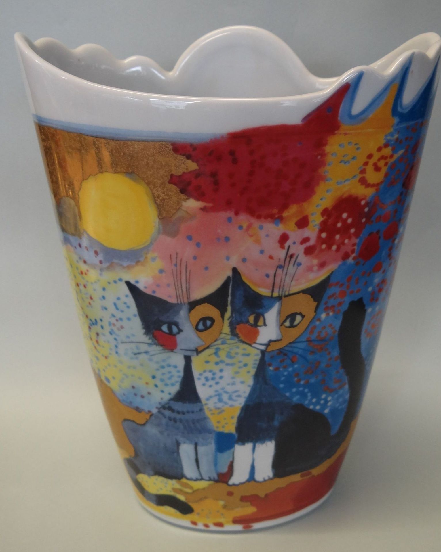 gr. Vase Goebel -Romantica nach R. Wachtmeister, limitiert, H-24 cm, B-17 cm - Bild 3 aus 4