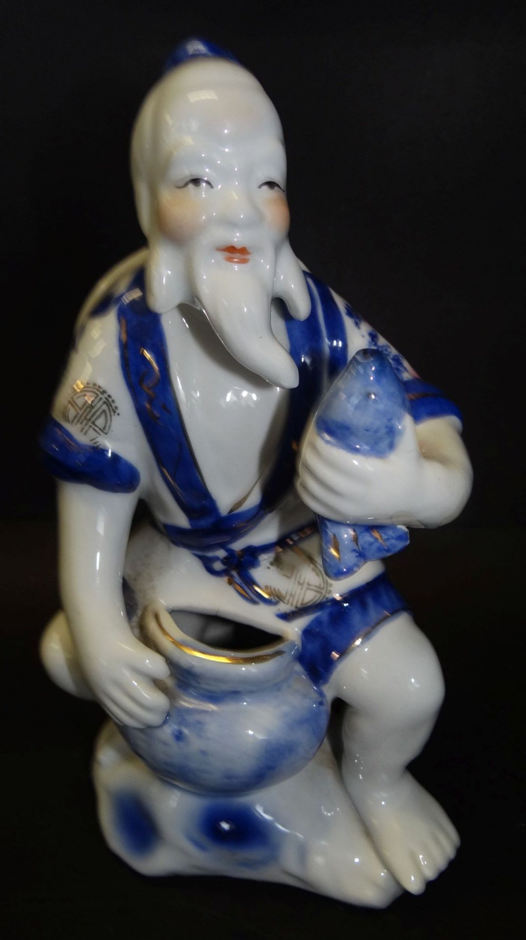 Figur eines chines. Fischers, bemalt, H-22 cm