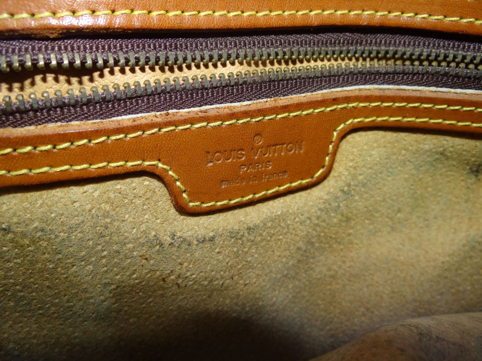 Louis Vitton Tasche, Gebrauchsspuren, ca. 34x34 cm - Bild 4 aus 7