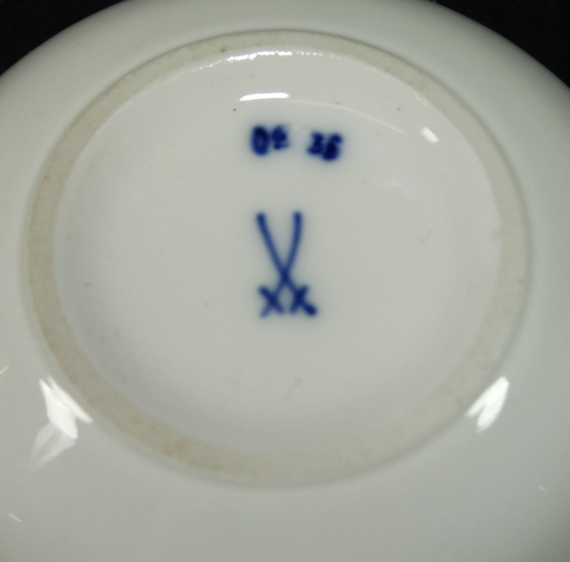 kl. Deckeldose " Meissen" Zwiebelmuster , 1.Wahl, H-6 cm, D-9 cm - Bild 4 aus 4