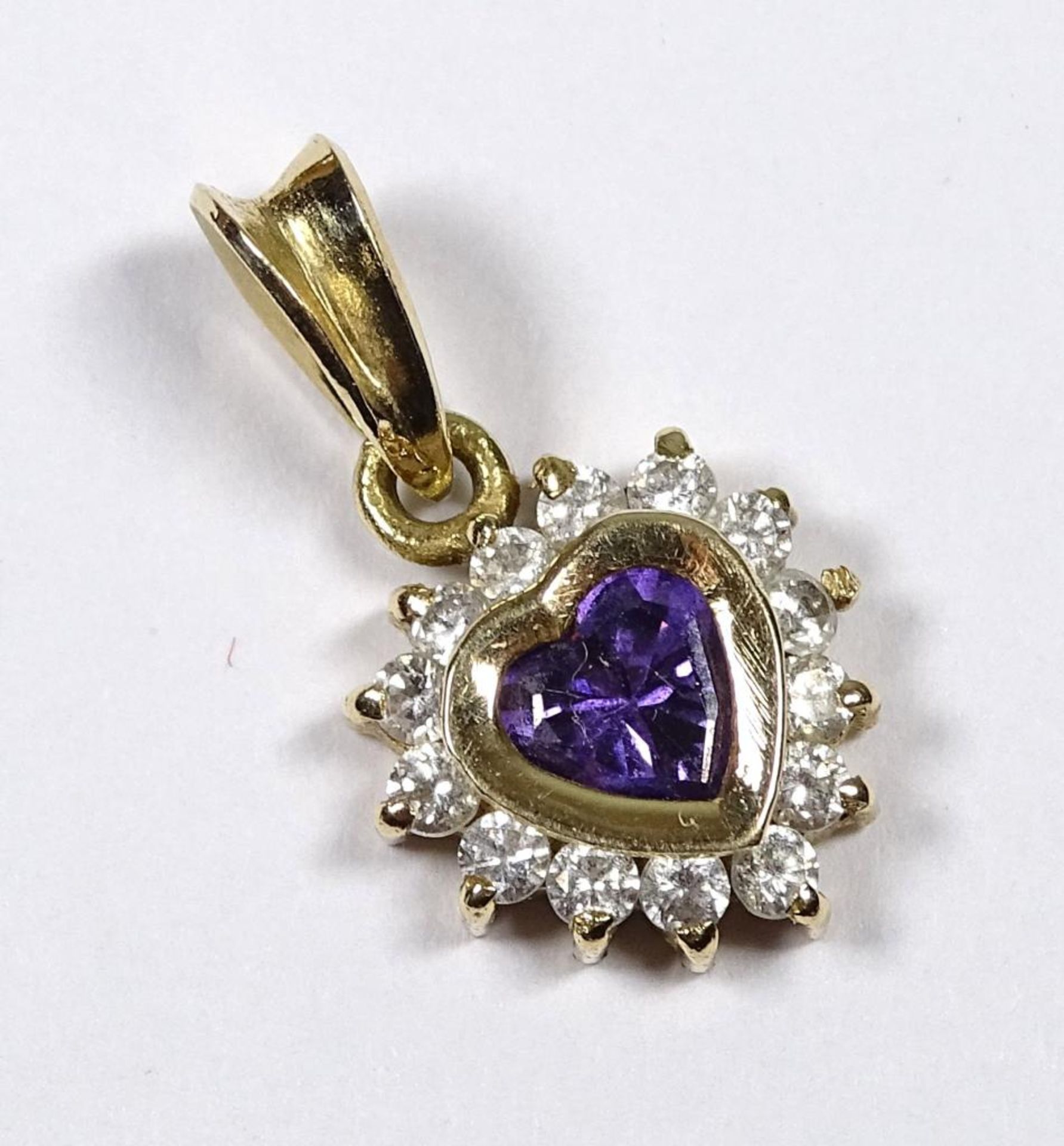 Herzförmiger 585er GG (gepr.) Anhänger, mittig Amethyst in Herzform und umringt von Zirkonen,L-2, - Bild 2 aus 3