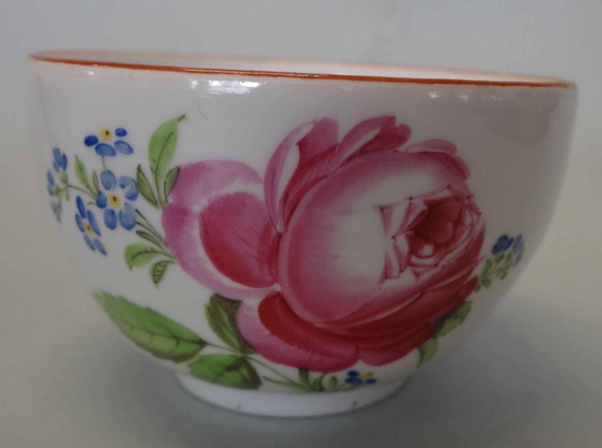 einzelne Tasse, "Meissen" um 1840, rote Rose Alters-u. Gebrauchsspuren