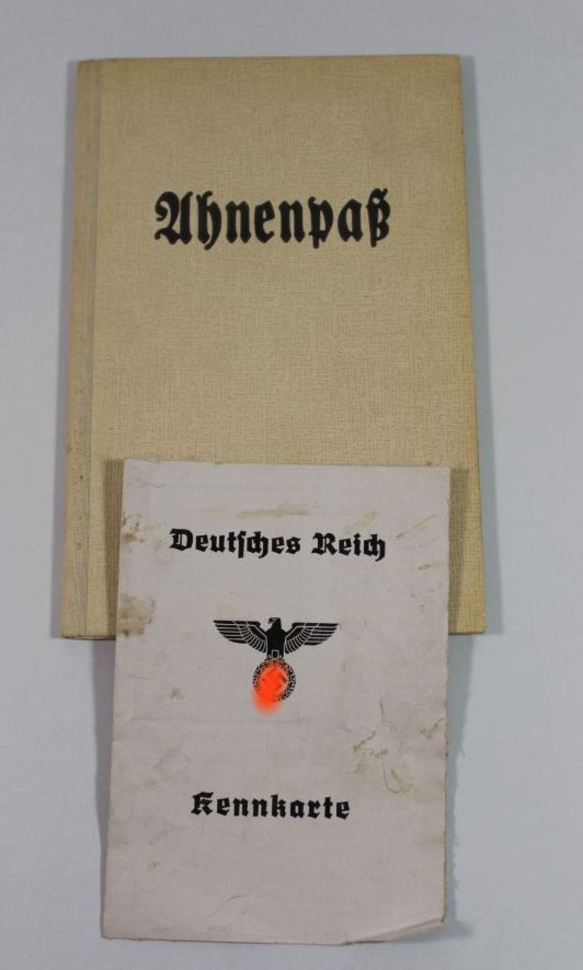 Ahnenpaß (leer) und Kennkarte, 3. Reich.