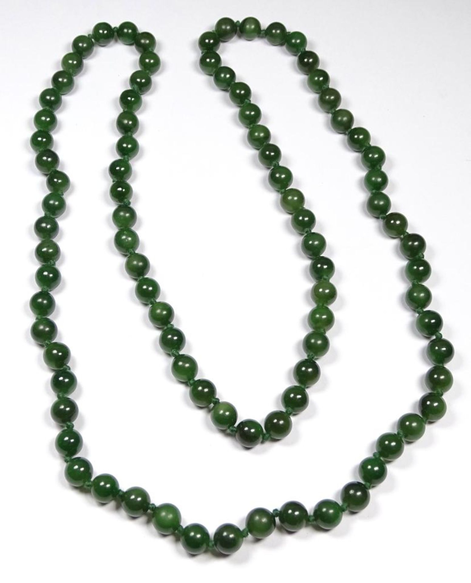 Kugelförmige Halskette,Jade?,ca.L-84cm,74gr - Bild 4 aus 4