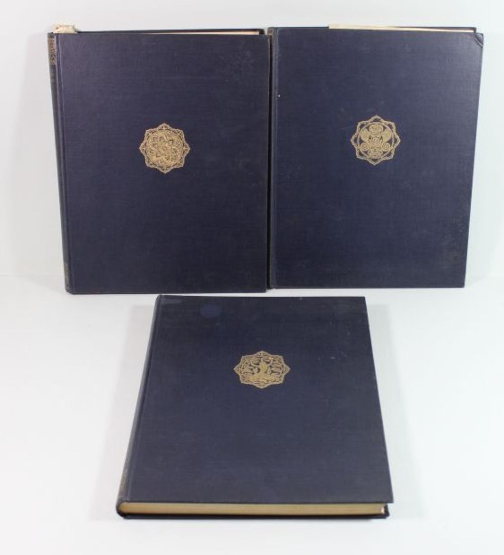 3 Bände "Der indische Kulturkreis", Siam 1923, Indien 1925 und Ceylon 1926.