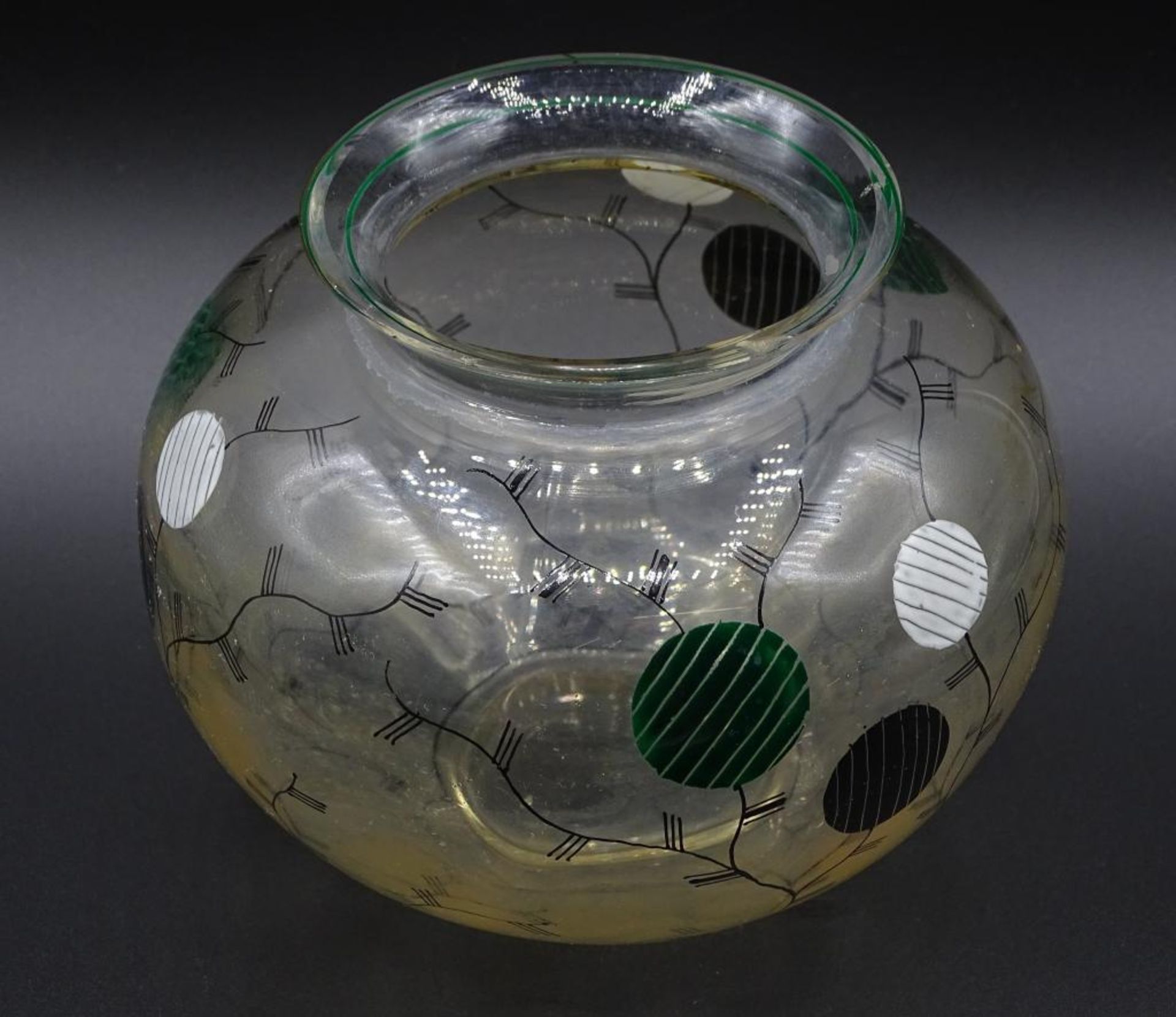 Kugelförmige Glasvase,emailliert,H- 11cm, d- 12 cm, Alters-u. Gebrauchsspure - Bild 2 aus 3