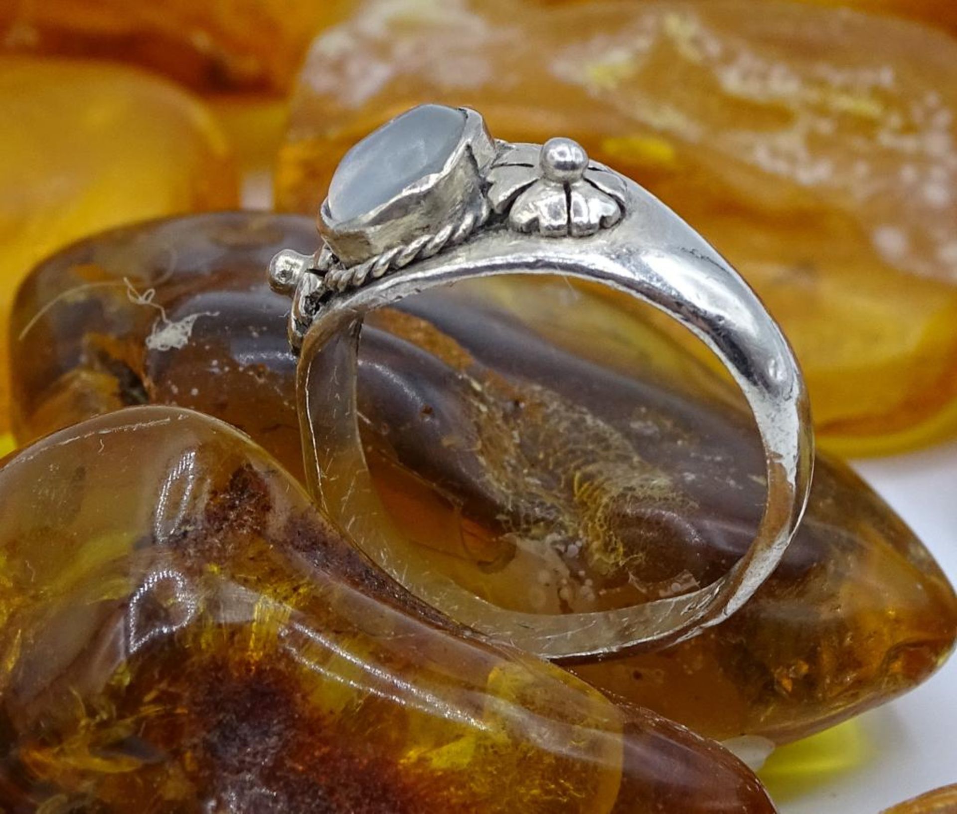 925er Silber Ring mit einem Mondstein Cabochon, 3,54gr., RG 54,Ringschiene etwas gedellt - Bild 3 aus 4