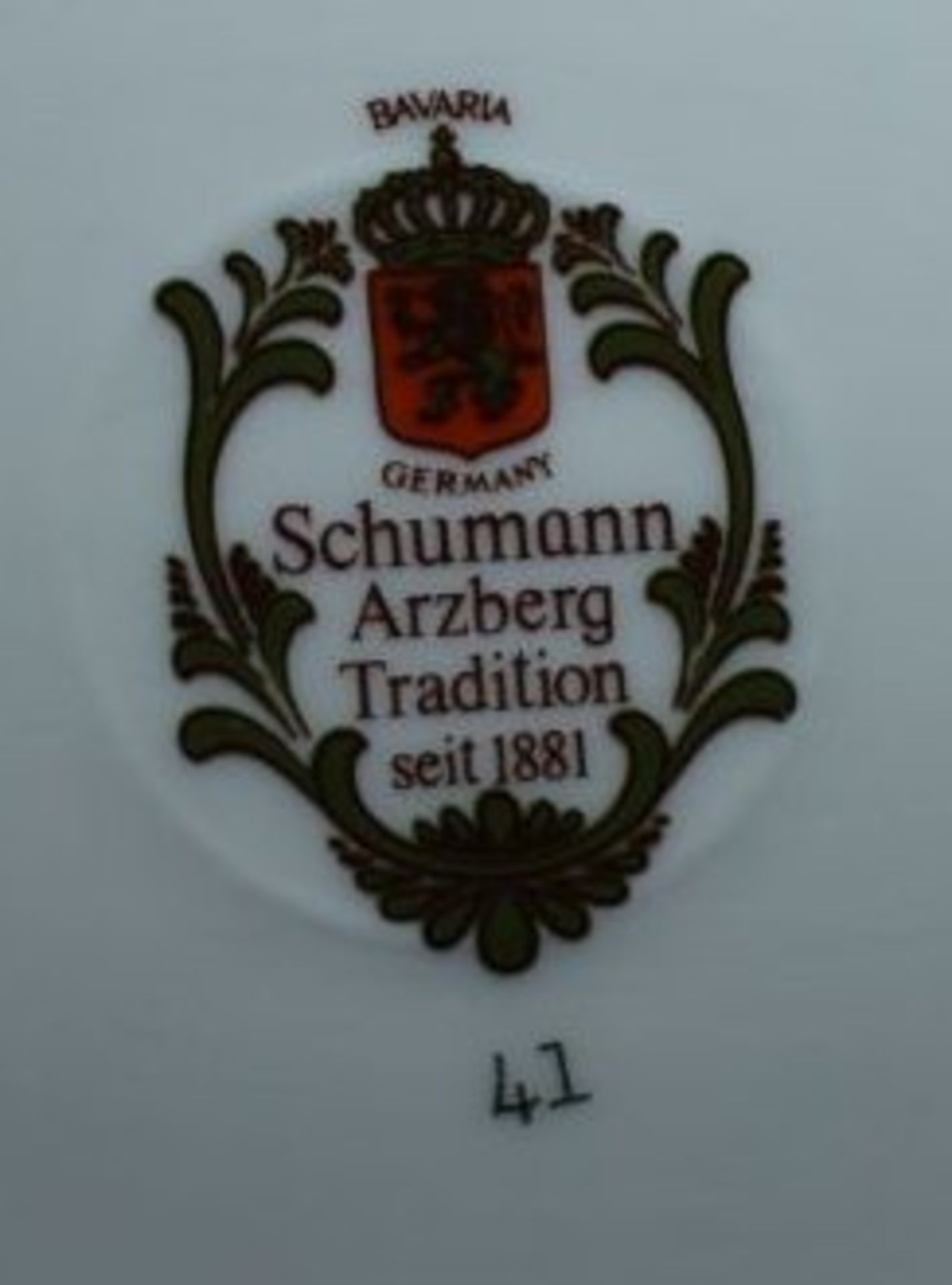 Zierschale, Schumann, durchbrochen, Blumenbemalung, H-4,5cm, 26 x 19cm. - Bild 2 aus 2