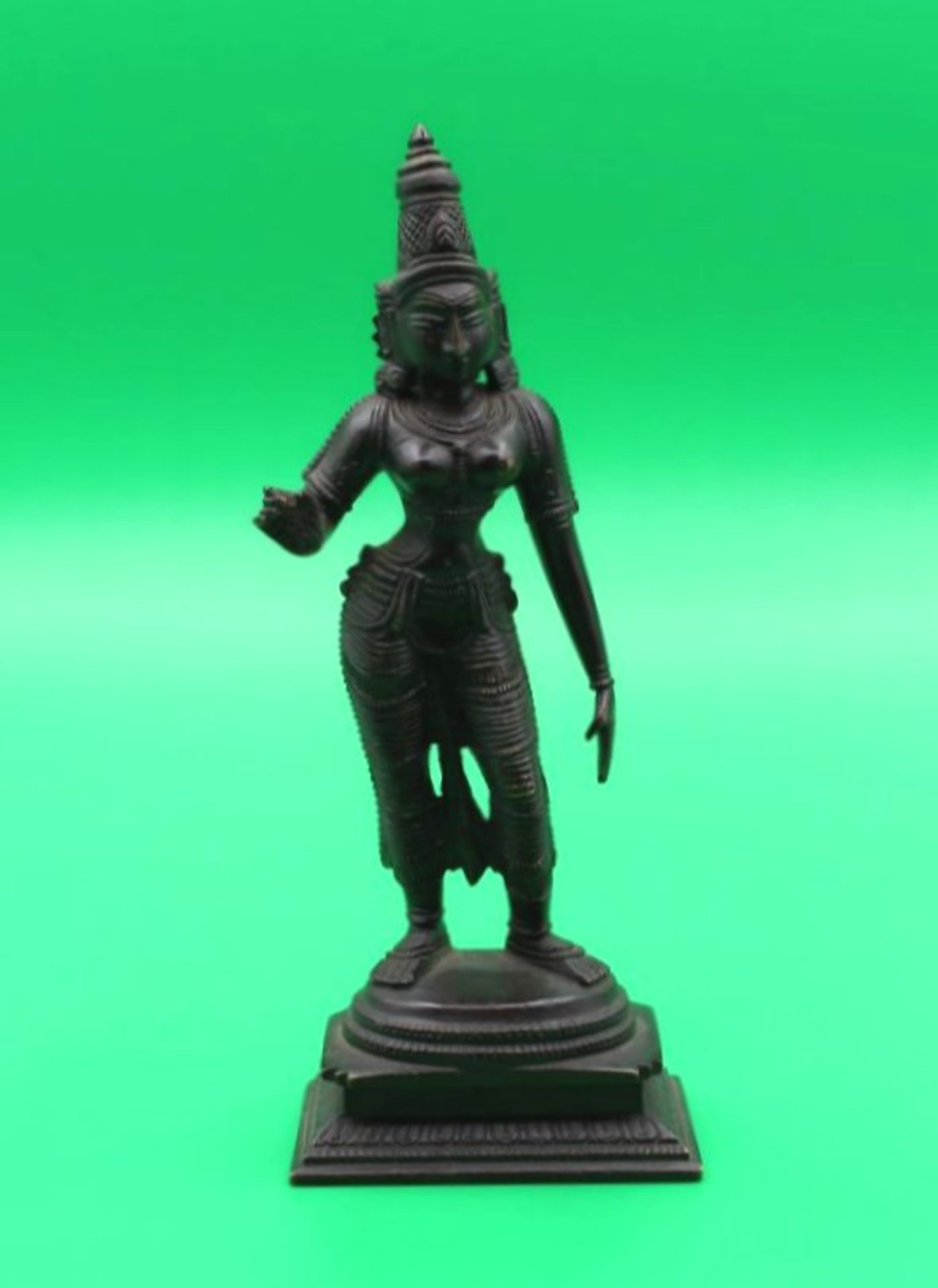 kl. Figur, indische Gottheit, Bronze geschwärzt, H-15c