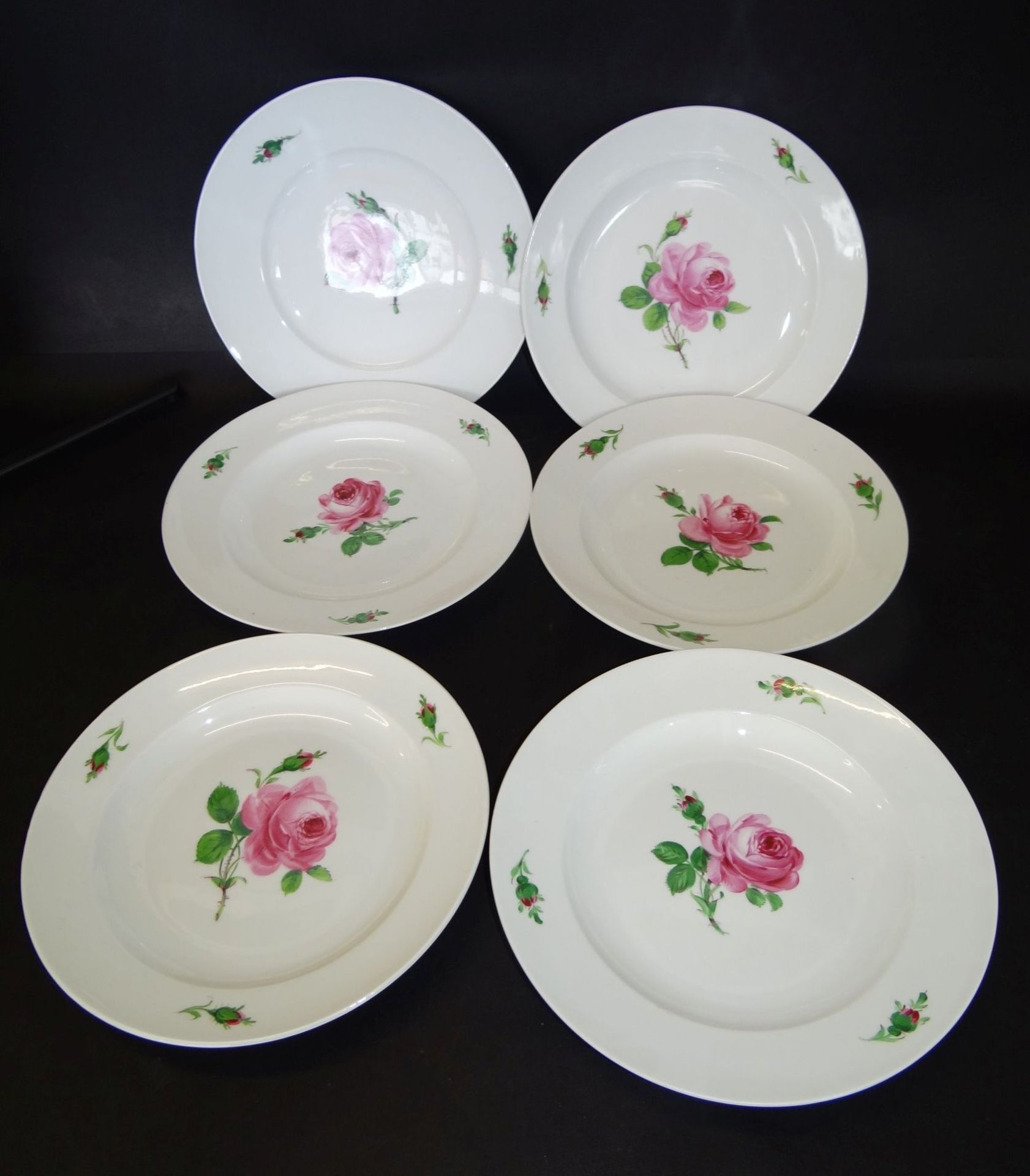 6 Teller "Meissen" rote Rose, D-125 cm, Schwertermarke durchschliffen, alle gut erhalten