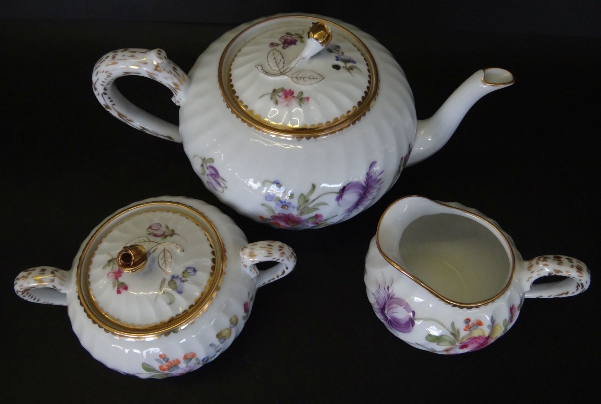 *Teekern "Nymphenburg",gerippt, Blumenmalerei, Kanne H-11 cm, gut erhalten um 1900 - Bild 4 aus 6