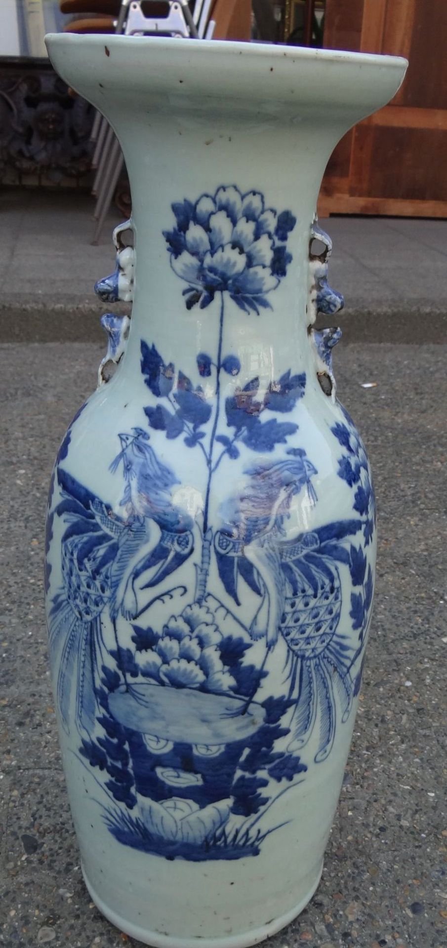 *hohe China-Vase mit Blaumalerei, älter, mehtrfach geklebt, Altrisse, H-58 cm, D-18 c