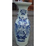 *hohe China-Vase mit Blaumalerei, älter, mehtrfach geklebt, Altrisse, H-58 cm, D-18 c