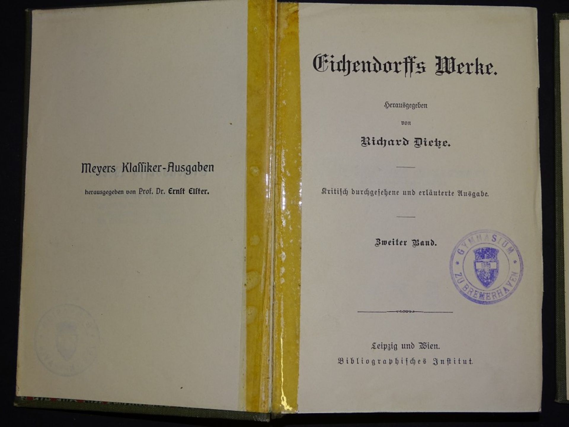 Eichendorffs Werke, Band 1 und 2, von Richard Dietze, Alters-u. Gebrauchsspuren - Bild 2 aus 5