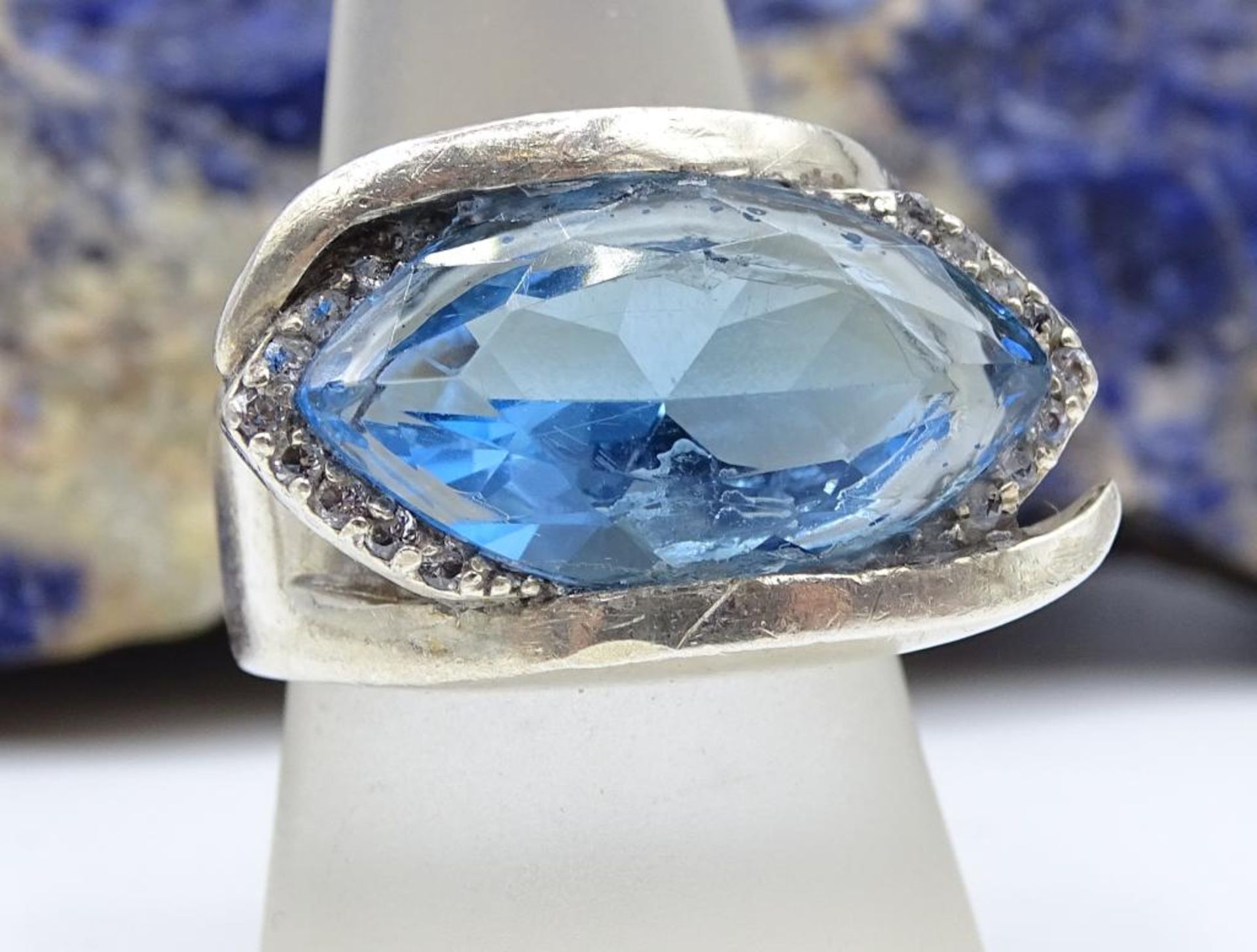 *Silberring 925/000 mit einen hellblauen Stein, 17,2gr.,RG 58