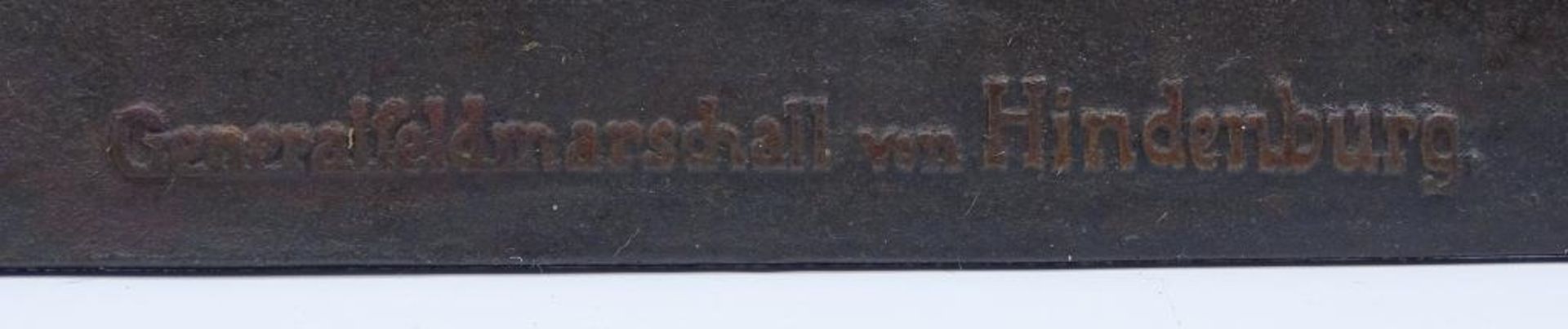 Große schwere Plakette "Generalfeldmarschall von Hindenburg", 39,5x27,5c - Bild 2 aus 3