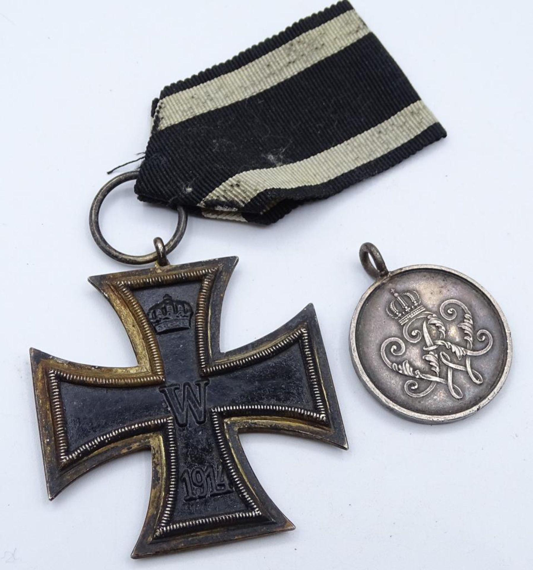 Eisernes Kreuz 1.Wk ,2.Klasse und Krieger Verdienst Medaille