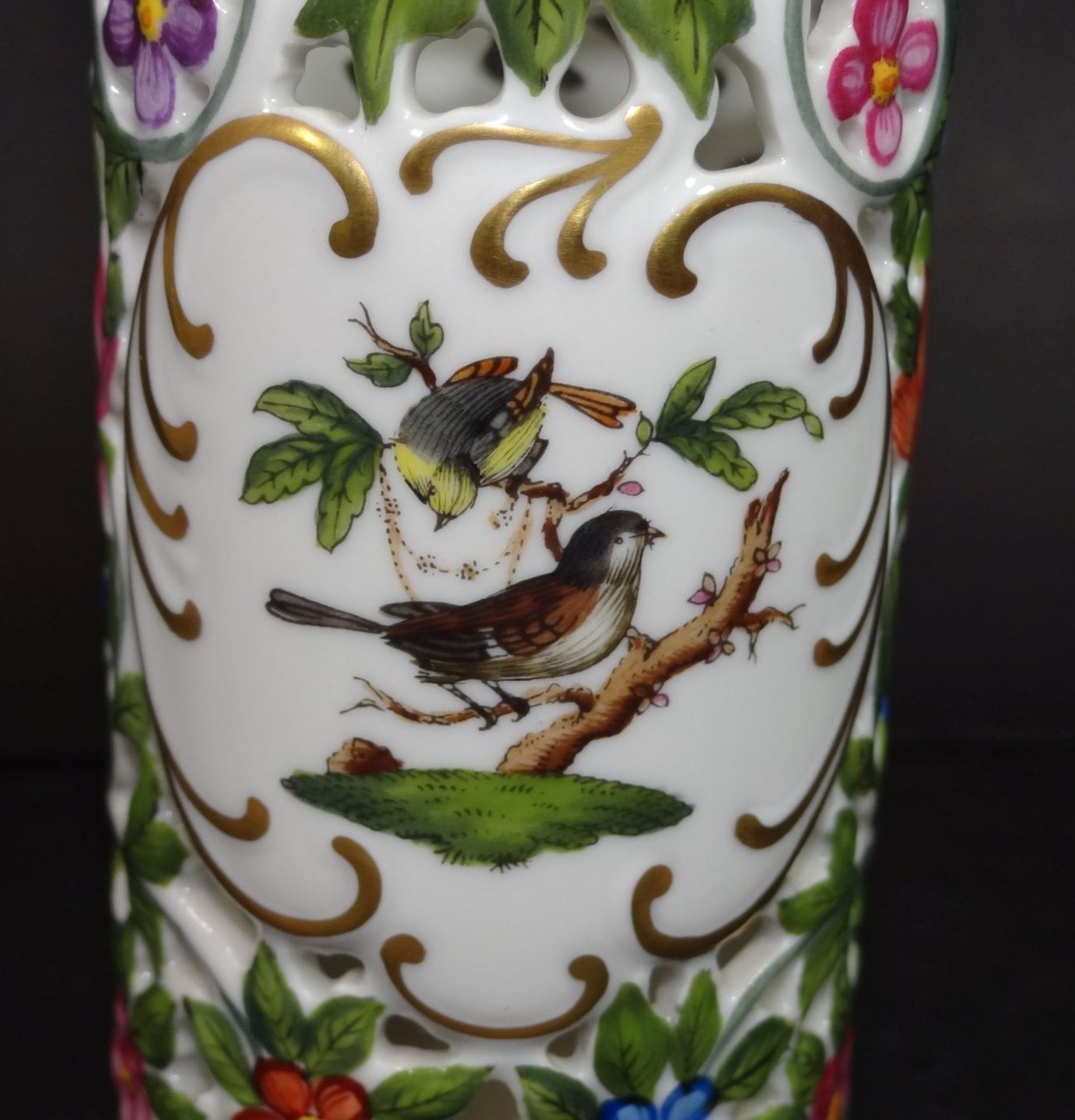 Herend, Dekor Rothschild, Zylinder-Vase oder ähnliches?, Durchbruchrand, H-12 cm, D-5,5 c - Bild 2 aus 6