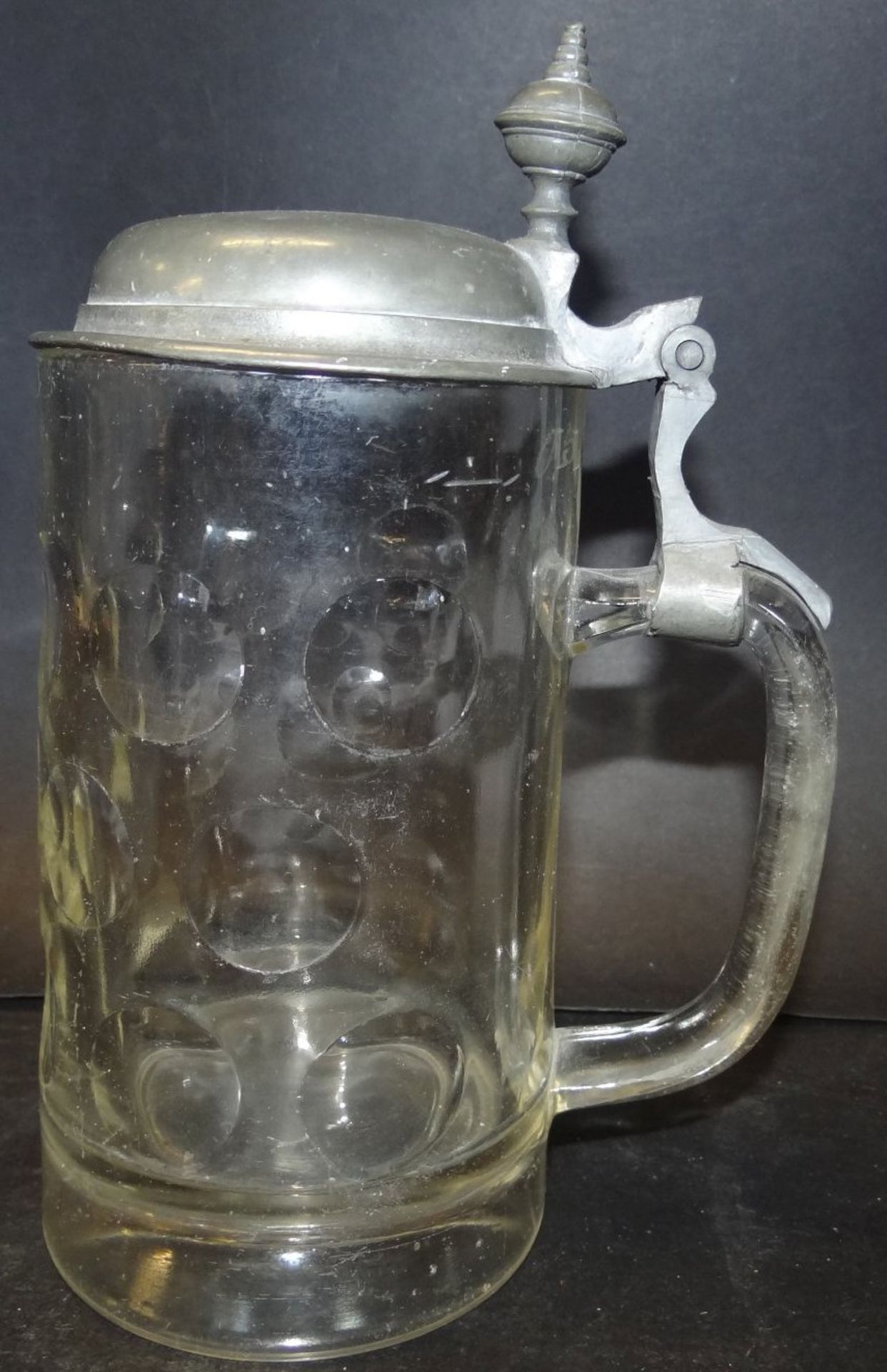 grosser alter Kristall-Bierkrug mit Zinndeckel, , Ziermonogramm, 0,5 L, um 1900, H-20 cm