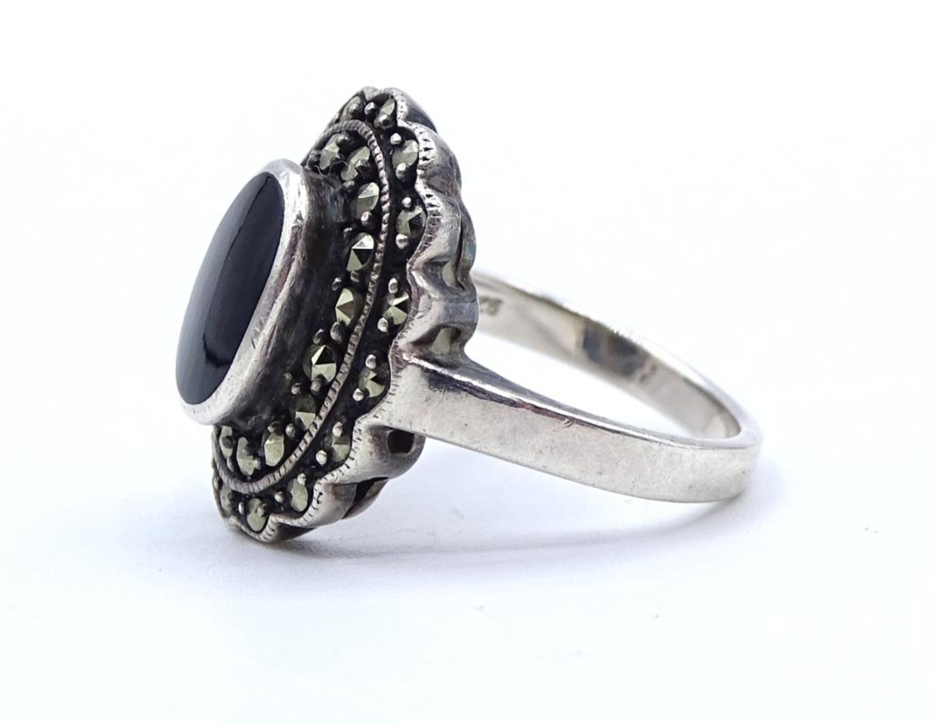 Markasiten Silber Ring mit einen schwarzen Stein in ovaler Form, 5,2gr., Silber 925/000,RG 52 - Image 3 of 4